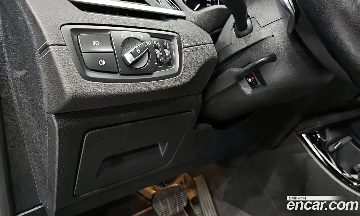 BMW X1 2022 2.0 автомат (гидро), фото 20