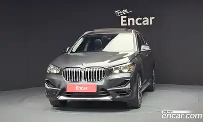 BMW X1 2022 2.0 автомат (гидро), миниатюра 3