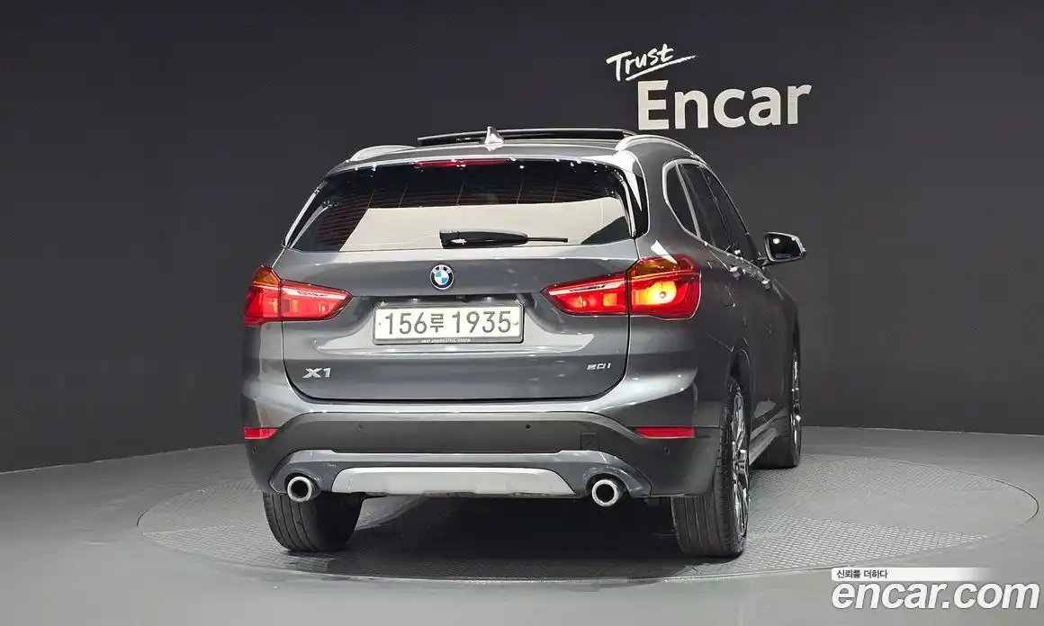 BMW X1 2022 2.0 автомат (гидро), фото 4