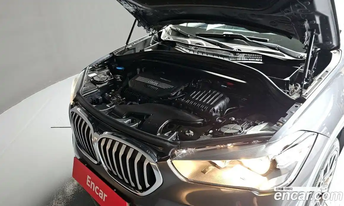 BMW X1 2022 2.0 автомат (гидро), фото 6