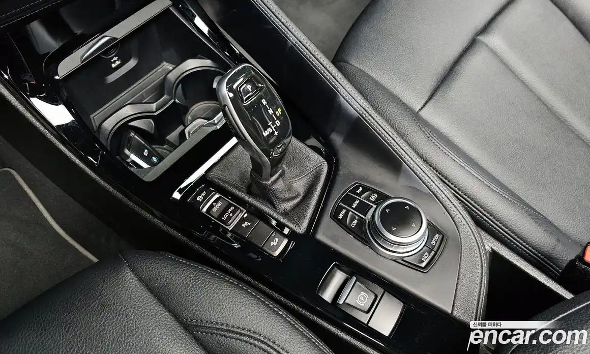 BMW X1 2022 2.0 автомат (гидро), фото 9