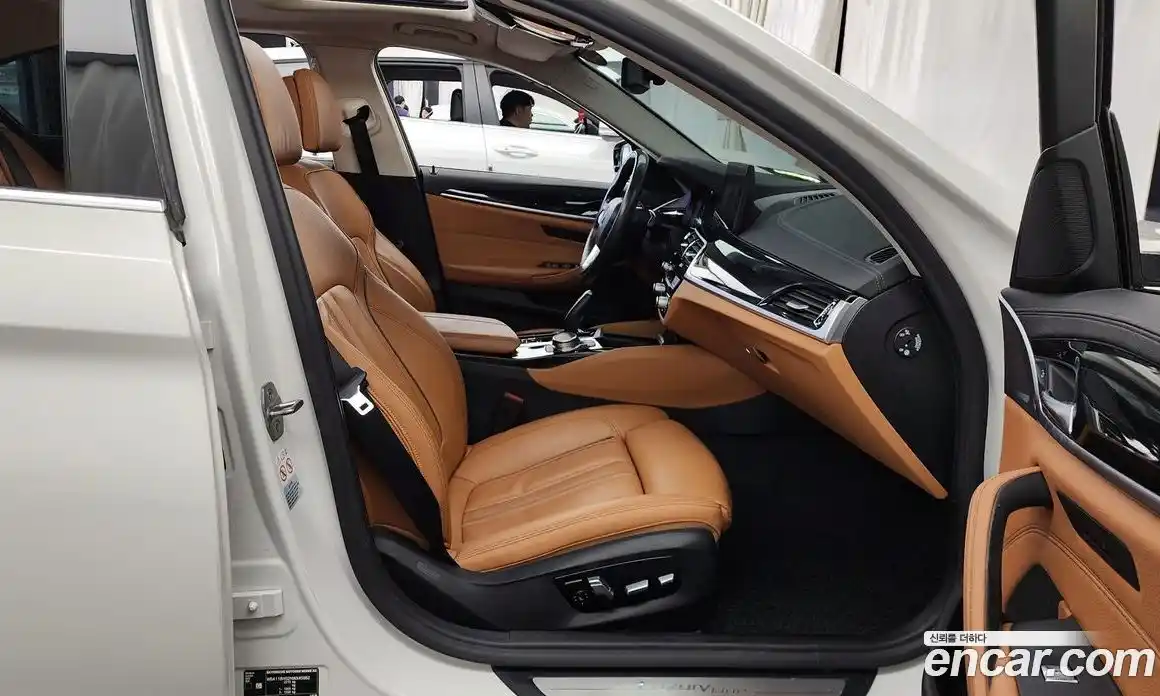 BMW 5 серия 2022 2.0 автомат (гидро), фото 17