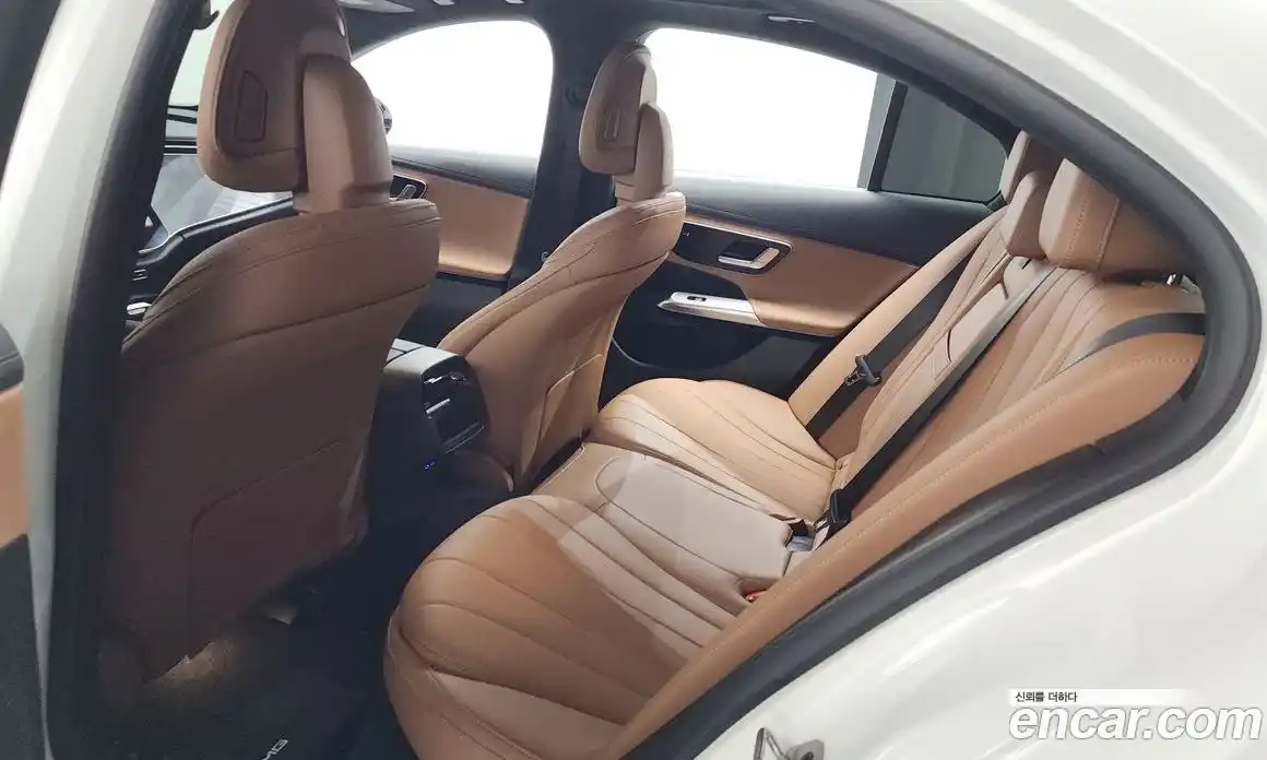 Mercedes-Benz E-Class 2025 2.0 гидро, фото 17