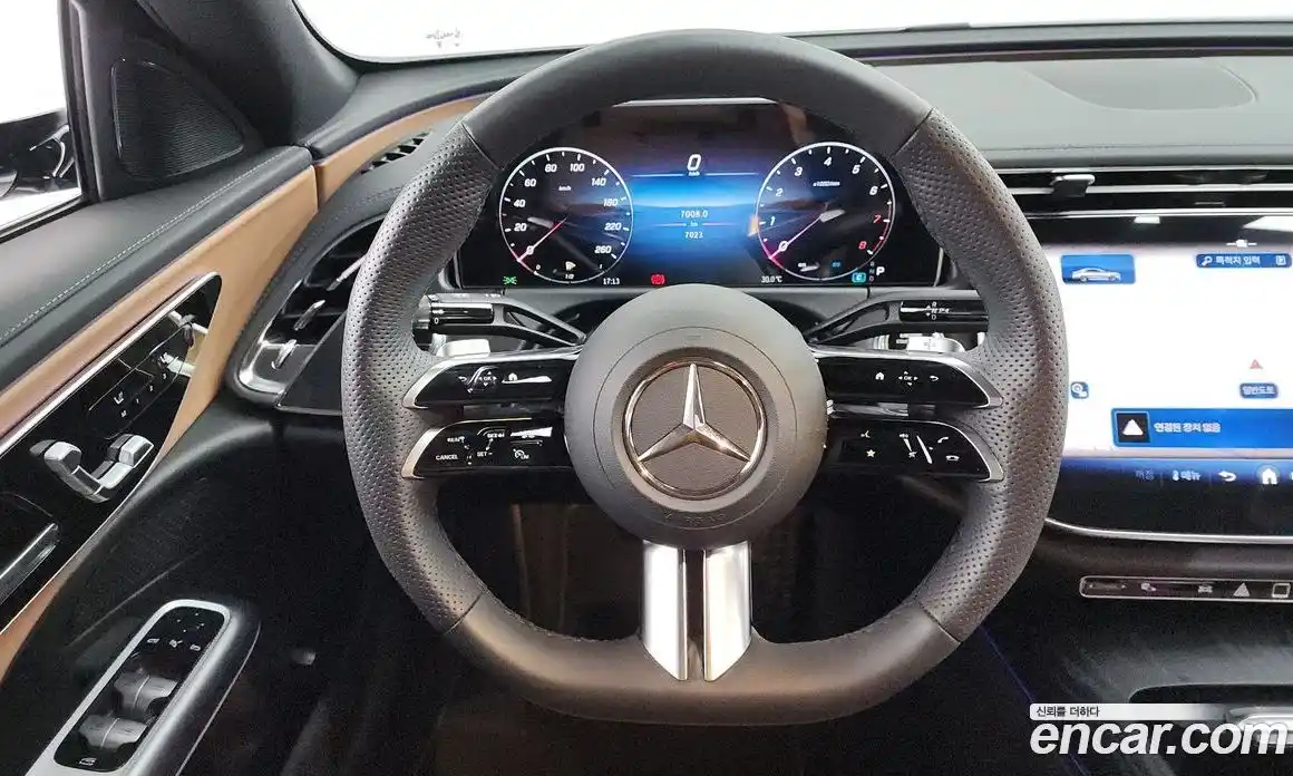 Mercedes-Benz E-Class 2025 2.0 гидро, фото 20