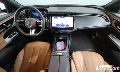 Mercedes-Benz E-Class 2025 2.0 гидро, миниатюра 10