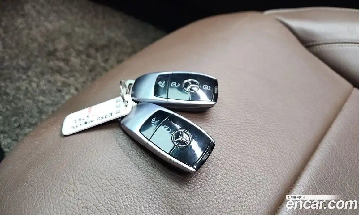 Mercedes-Benz E-Class 2020 2.0 автомат (гидро), фото 23
