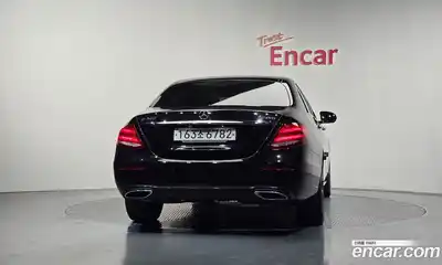 Mercedes-Benz E-Class 2020 2.0 автомат (гидро), миниатюра 4