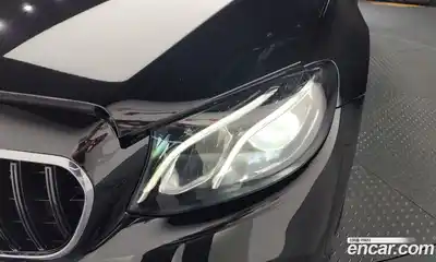 Mercedes-Benz E-Class 2020 2.0 автомат (гидро), миниатюра 8