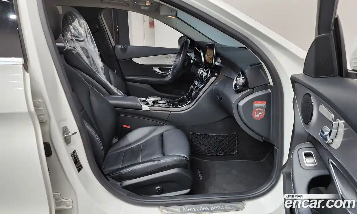 Mercedes-Benz C-Class 2017 2.1 гидро, фото 15 Mercedes-Benz C-Class 2017 2.1 гидро, фото 15