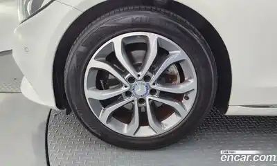 Mercedes-Benz C-Class 2017 2.1 гидро, миниатюра 4 Mercedes-Benz C-Class 2017 2.1 гидро, миниатюра 4