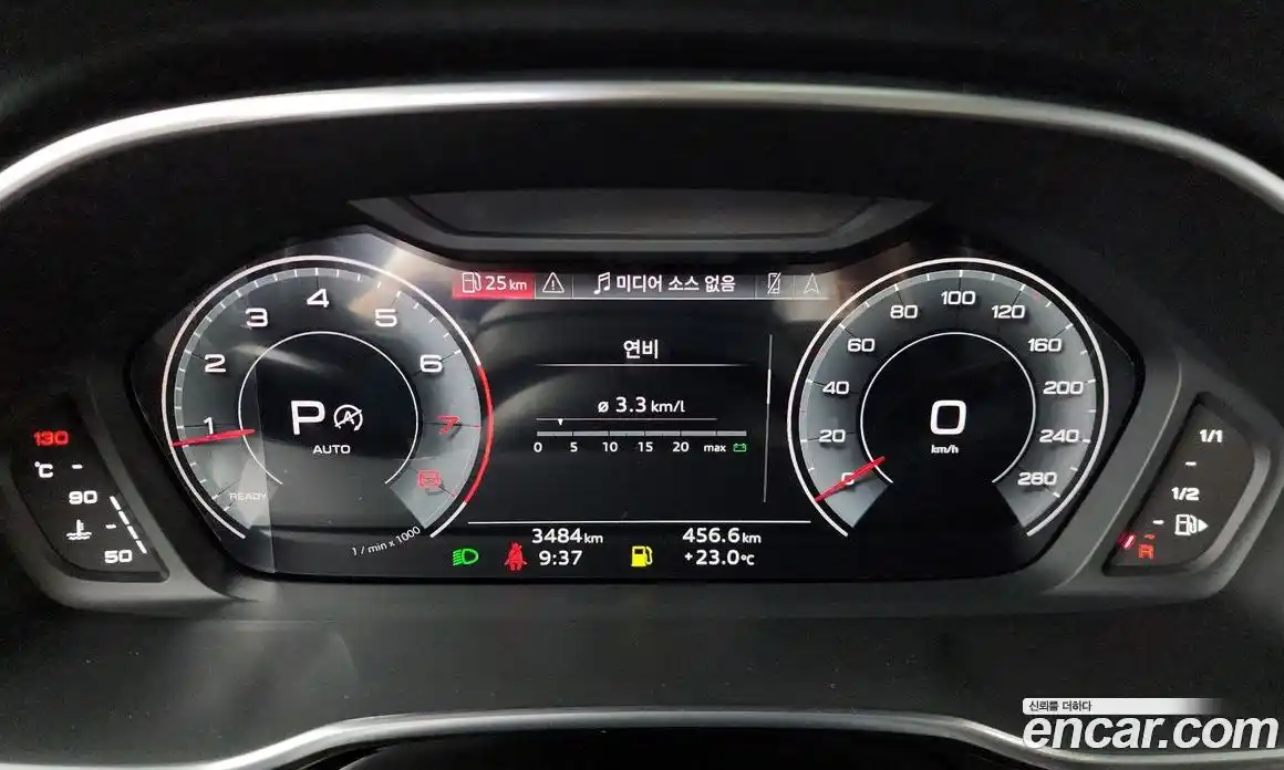 Audi Q3 2025 2.0 автомат (гидро), фото 11