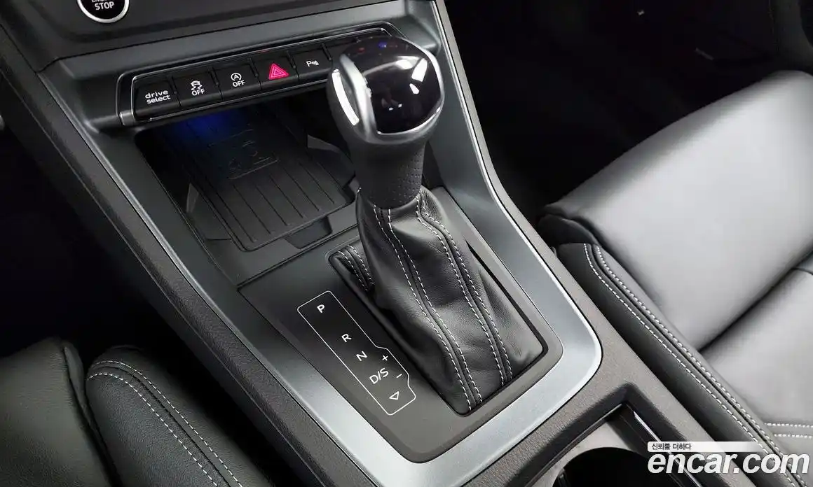 Audi Q3 2025 2.0 автомат (гидро), фото 12