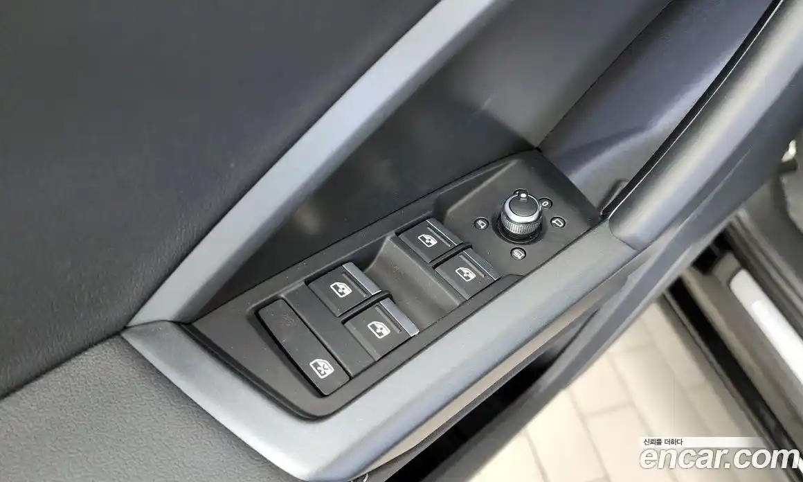 Audi Q3 2025 2.0 автомат (гидро), фото 28