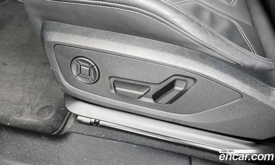Audi Q3 2025 2.0 автомат (гидро), фото 30