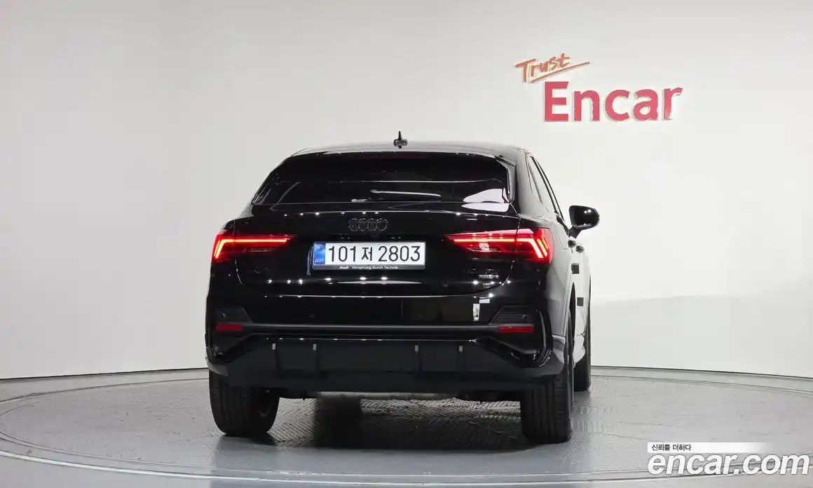 Audi Q3 2025 2.0 автомат (гидро), фото 4
