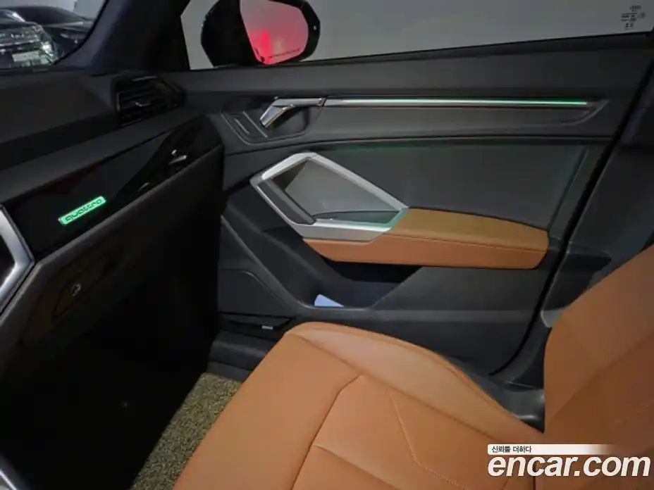 Audi Q3 2025 2.0 автомат (гидро), фото 8