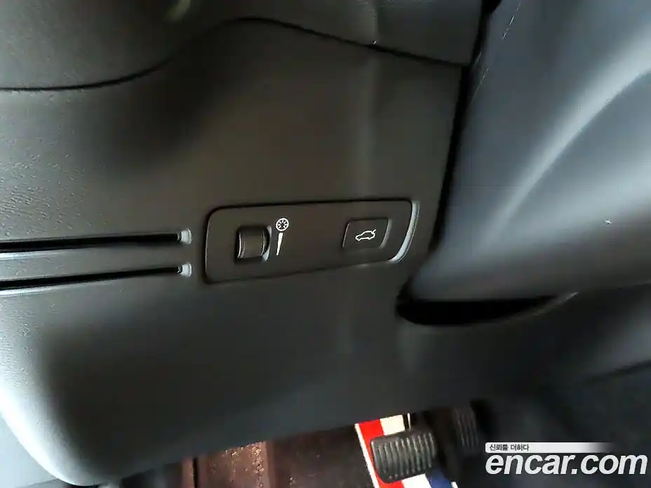 Volvo XC40 2021 2.0 автомат (гидро), фото 15