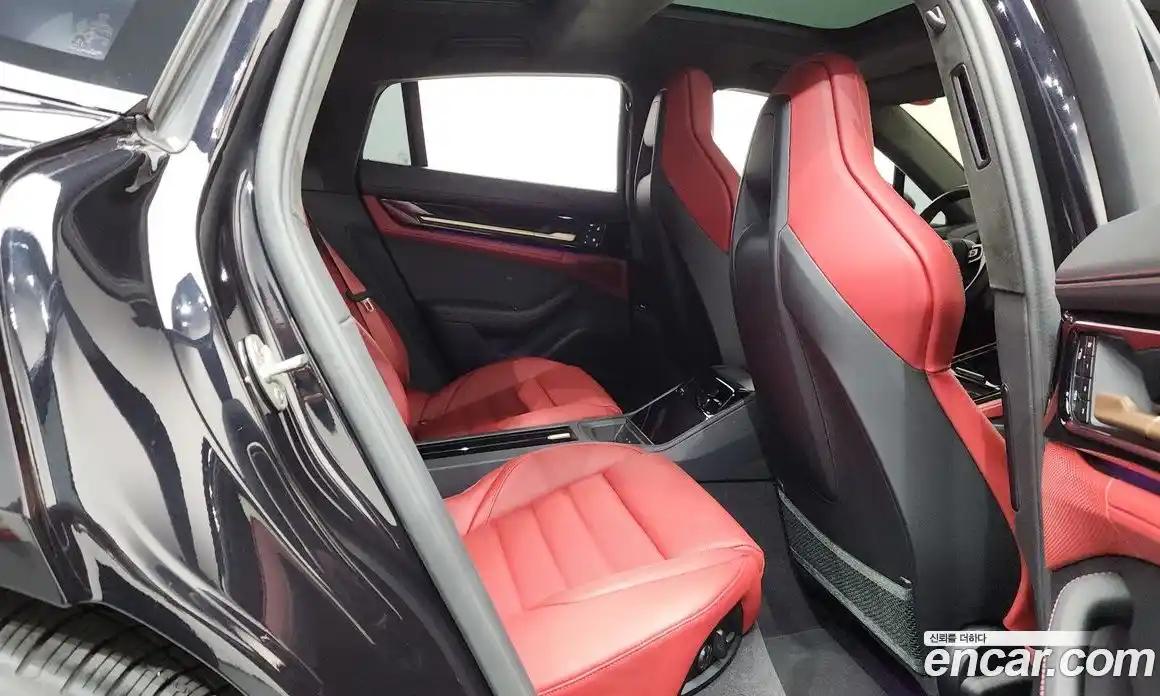 Porsche Panamera 2025 4.0 автомат (гидро), фото 17