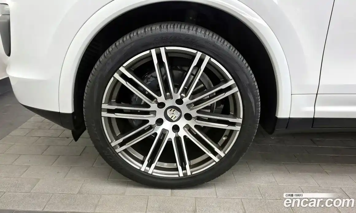 Porsche Cayenne 2017 3.0 автомат (гидро), фото 5