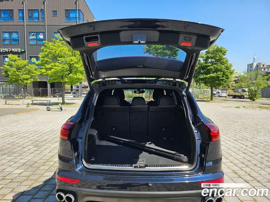 Porsche Cayenne 2016 3.0 автомат (гидро), фото 9