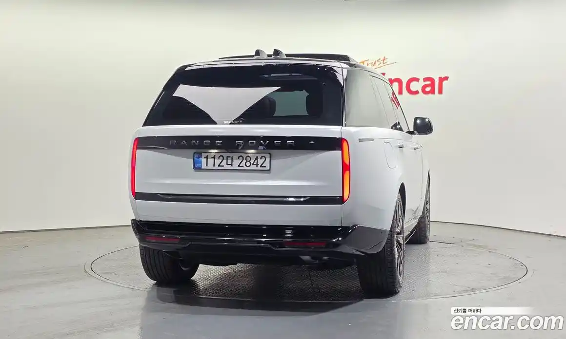 Land Rover Range Rover 2025 3.0 автомат (гидро), фото 4