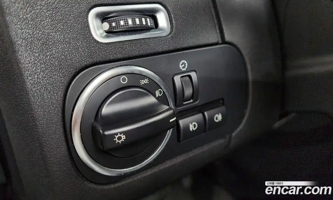 Land Rover Discovery 2011 3.0 автомат (гидро), фото 20