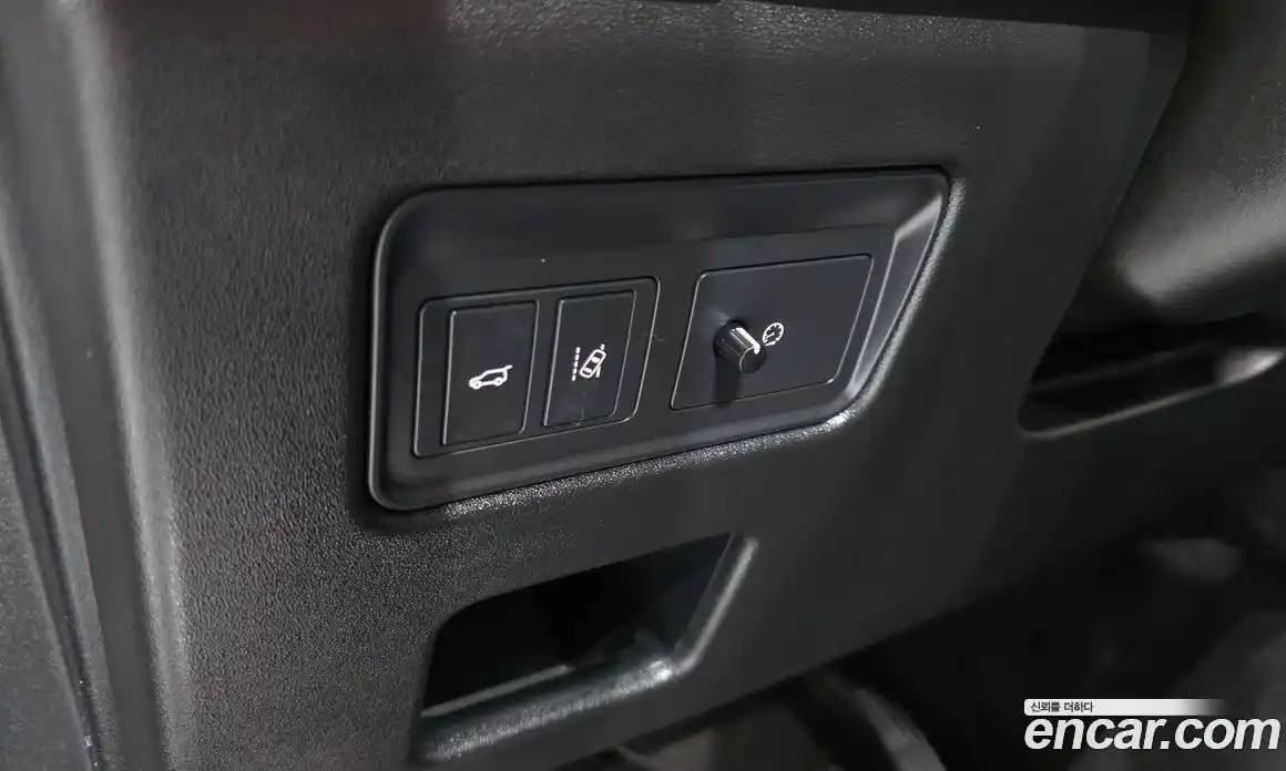 Land Rover Discovery 2018 3.0 автомат (гидро), фото 12