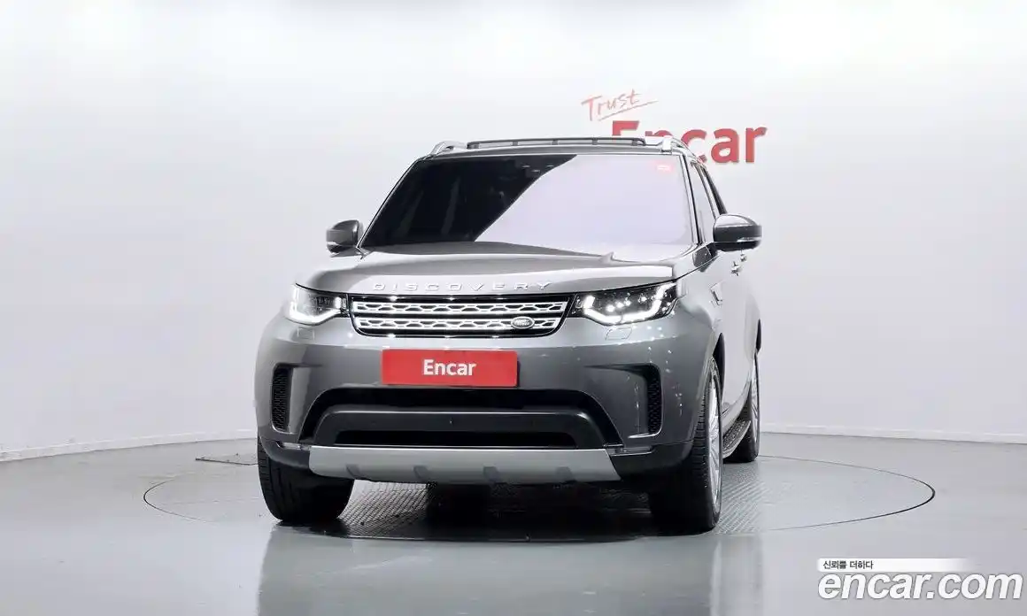 Land Rover Discovery 2018 3.0 автомат (гидро), фото 3