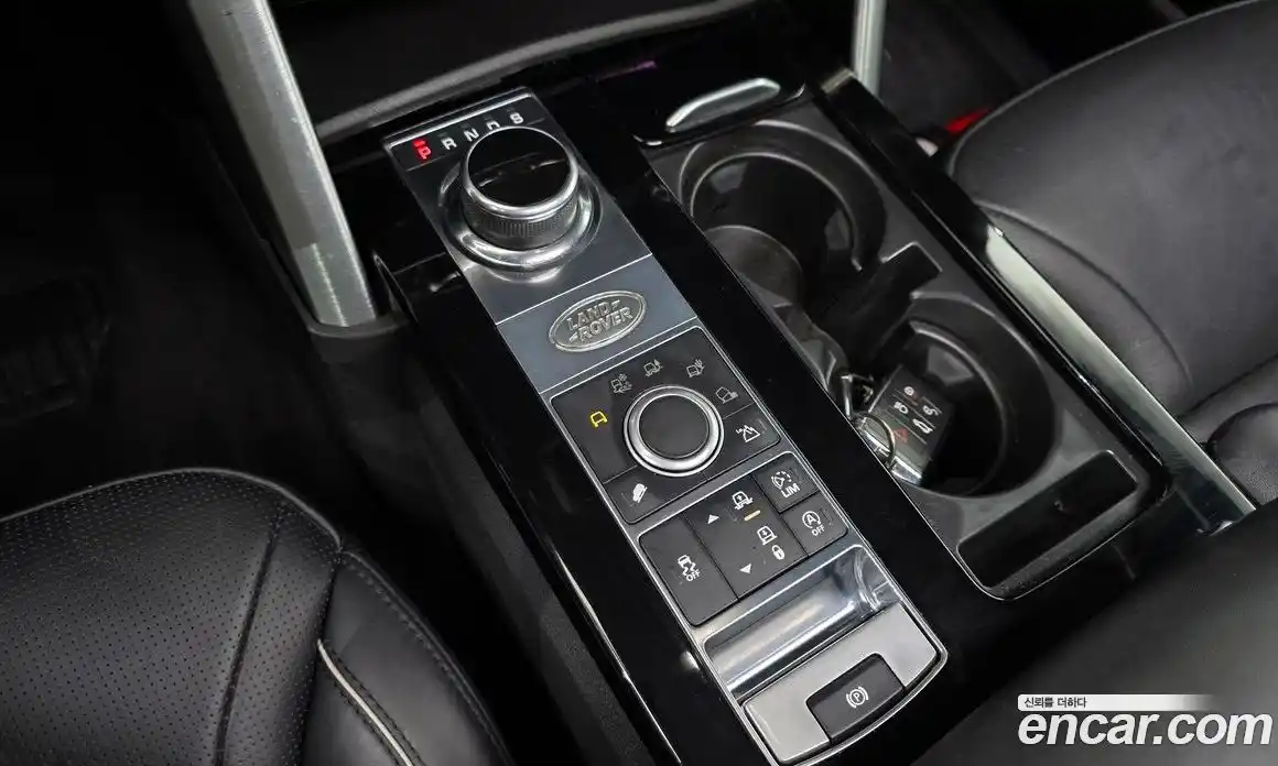 Land Rover Discovery 2018 3.0 автомат (гидро), фото 9