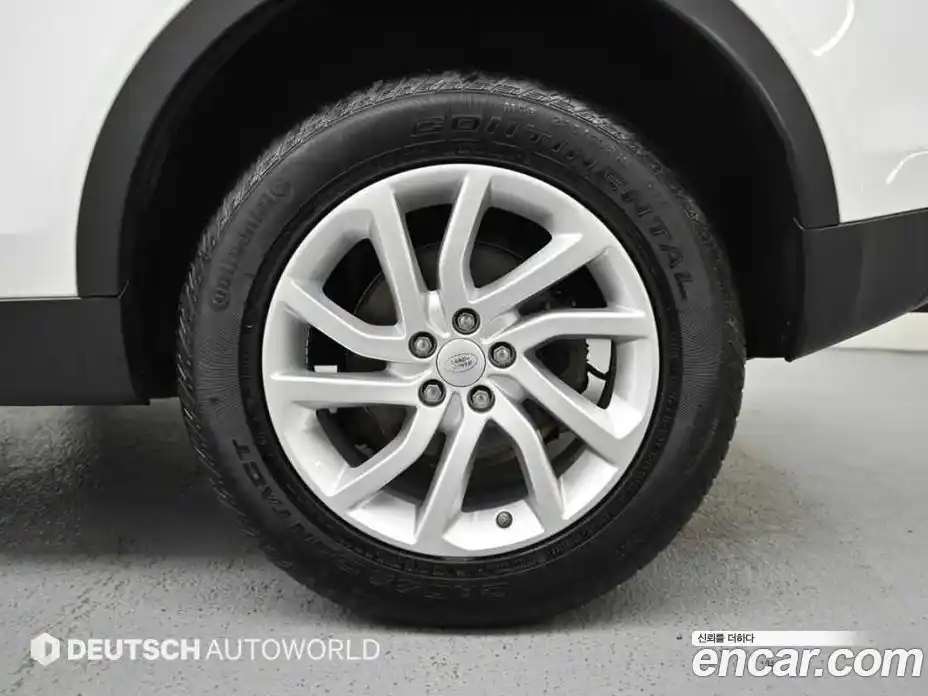 Land Rover Discovery Sport 2017 2.0 автомат (гидро), фото 5