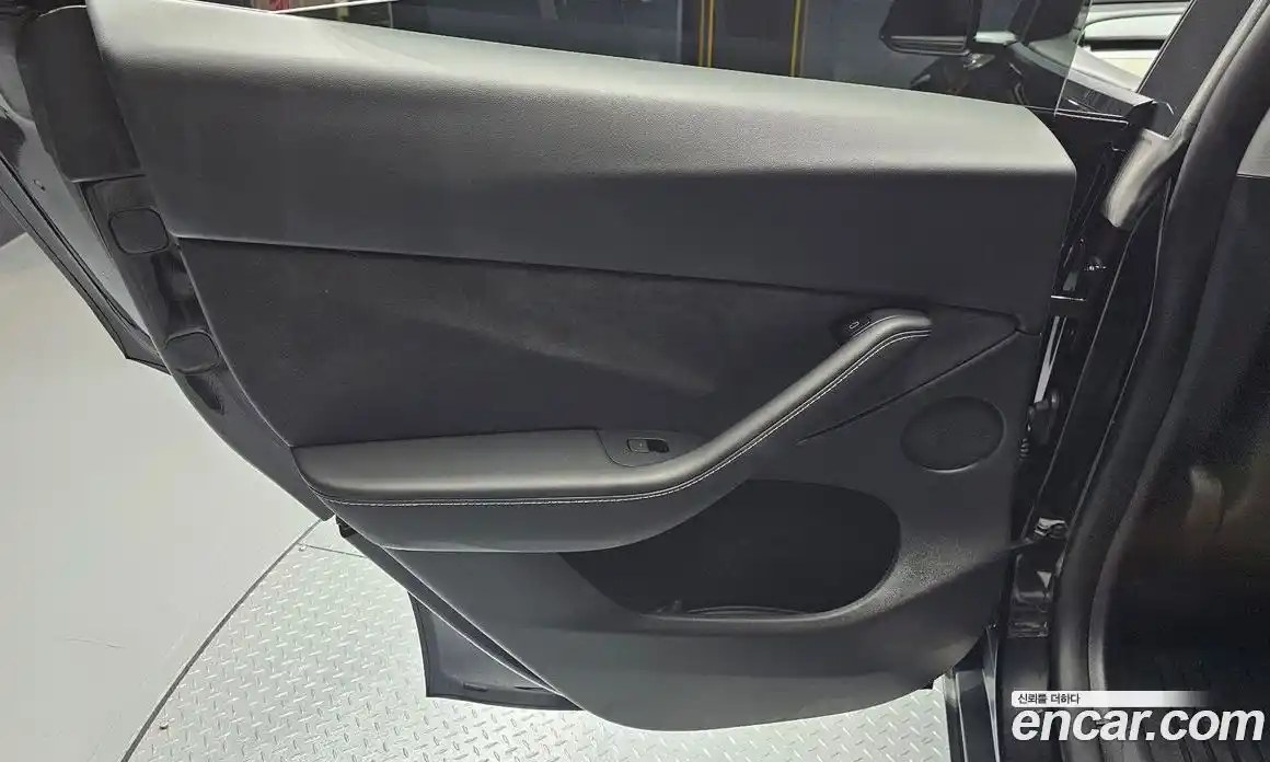Tesla Model Y 2022 0.2 гидро, фото 15