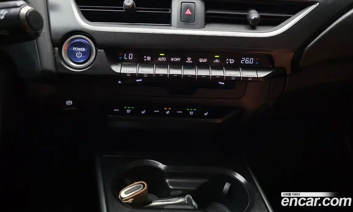 Lexus UX 2019 2.0 гидро, фото 20