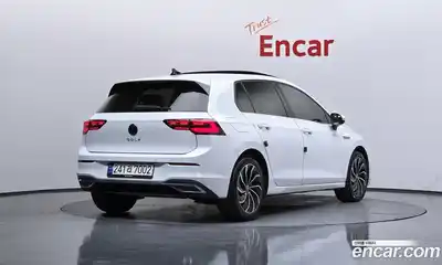 Volkswagen Golf 2024 2.0 автомат (гидро), миниатюра 2