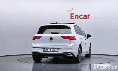 Volkswagen Golf 2024 2.0 автомат (гидро), миниатюра 4