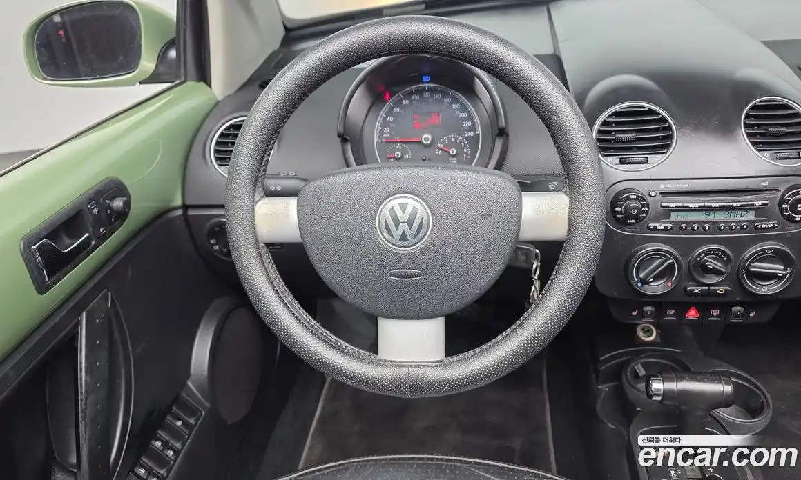 Volkswagen Beatle 2007 2.0 автомат (гидро), фото 12