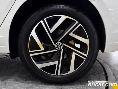 Volkswagen Jetta 2023 1.5 автомат (гидро), миниатюра 5