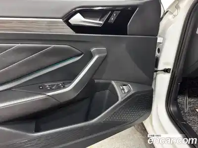 Volkswagen Jetta 2023 1.5 автомат (гидро), миниатюра 10