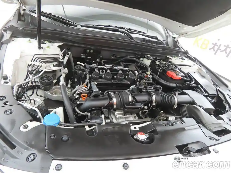 Honda Accord 2021 1.5 автомат (гидро), фото 19