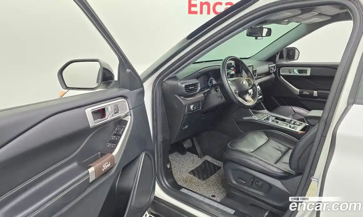 Ford Explorer 2022 2.3 автомат (гидро), фото 13