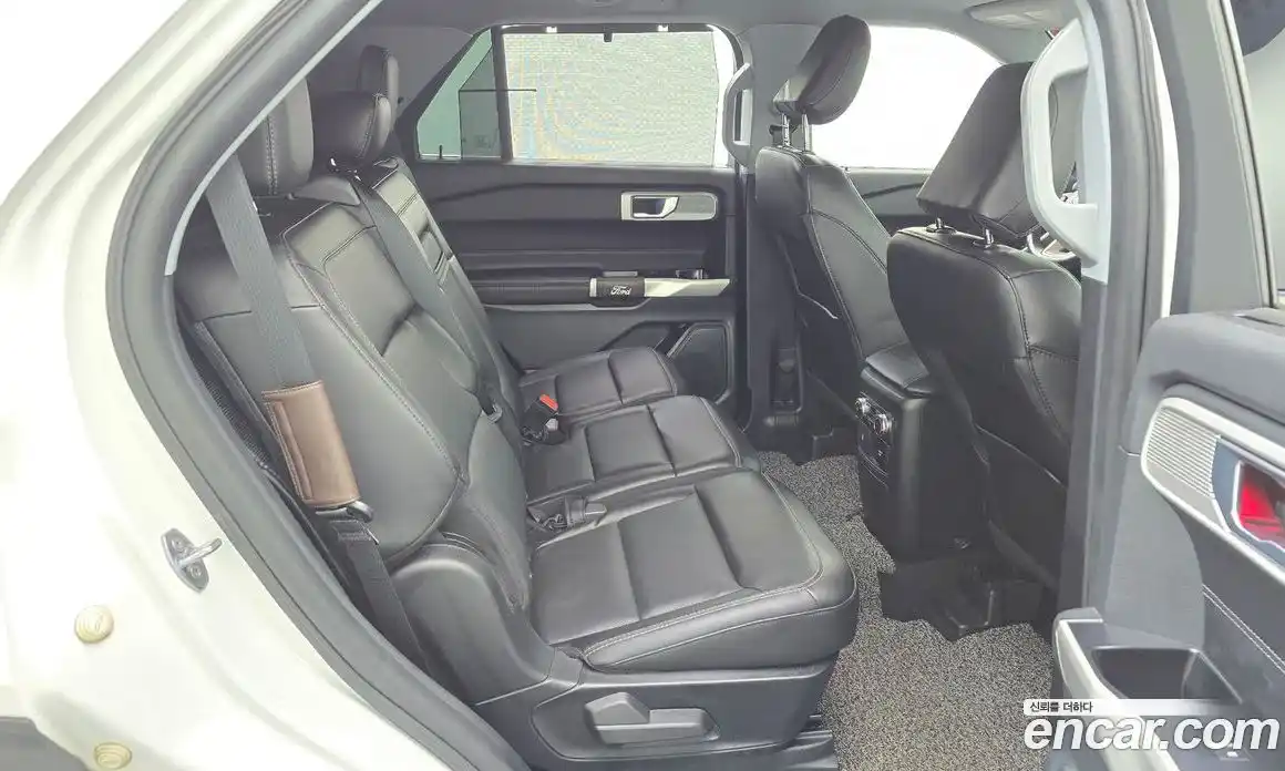 Ford Explorer 2022 2.3 автомат (гидро), фото 25