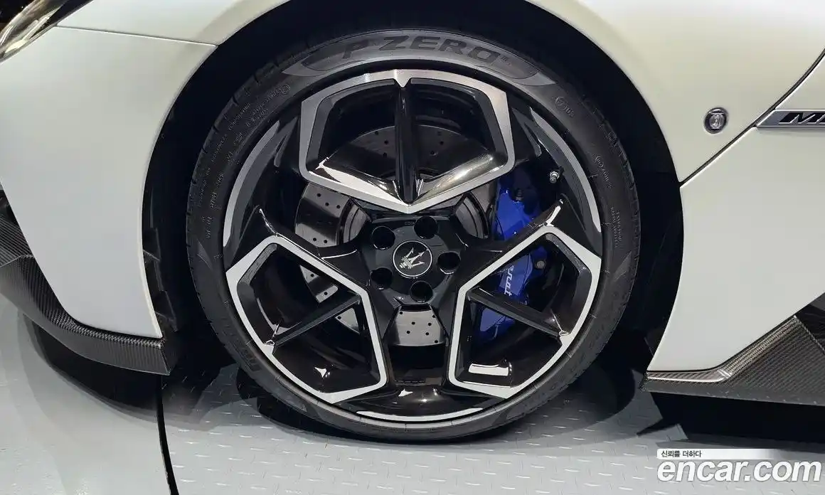 Maserati MC20 2022 3.0 гидро, фото 5