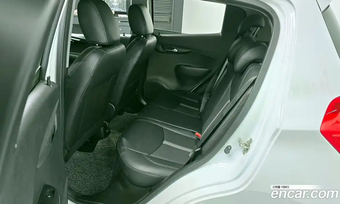 Chevrolet Spark 2019 1.0 автомат (гидро), фото 13
