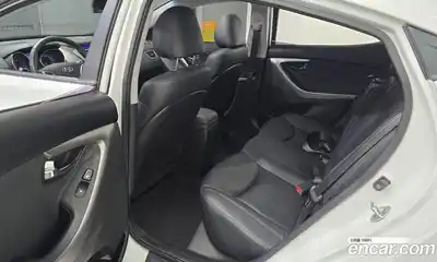 Hyundai Avante 2011 1.6 автомат (гидро), миниатюра 11