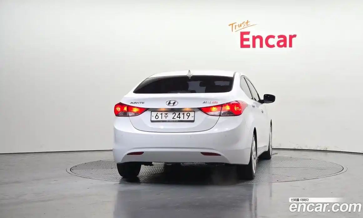 Hyundai Avante 2011 1.6 автомат (гидро), фото 4