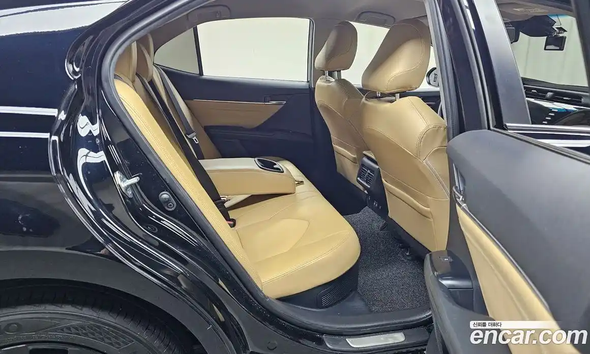 Toyota Camry 2020 2.5 гидро, фото 12