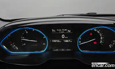 Peugeot 2008 2015 1.6 автомат (гидро), миниатюра 8