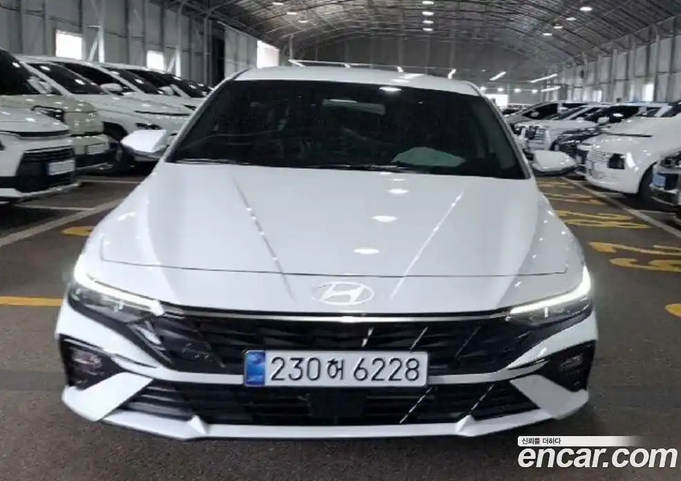 Hyundai Avante 2025 1.6 автомат (гидро), фото 11