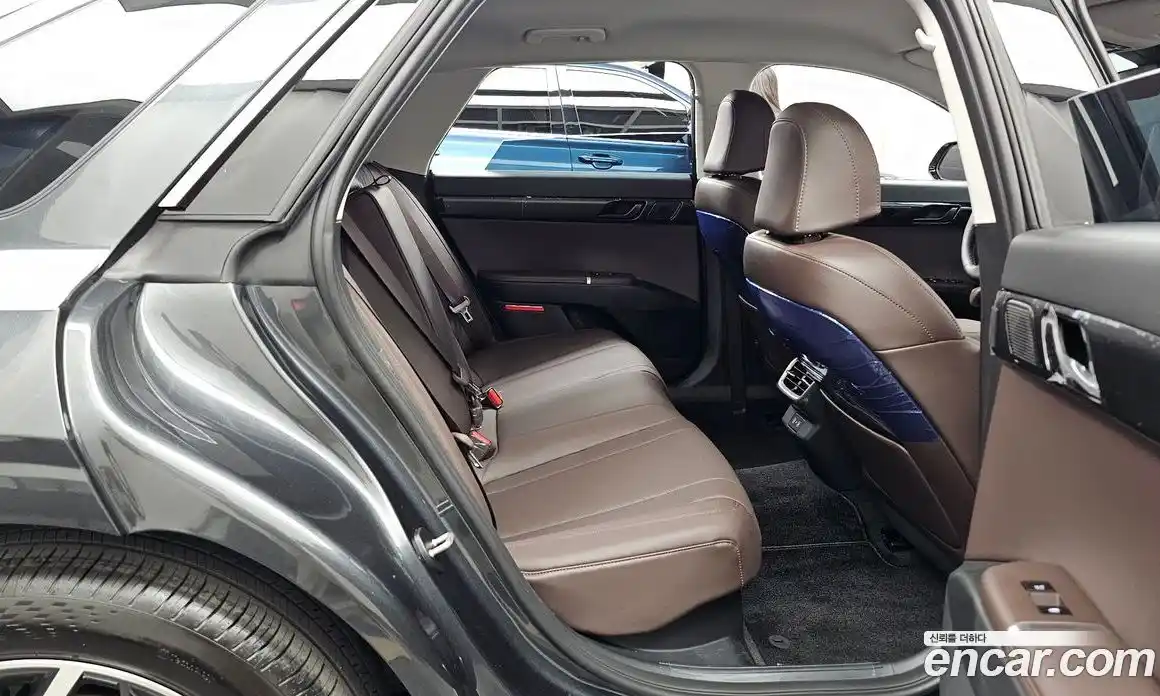 Hyundai Grandeur 2025 1.6 автомат (гидро), фото 17