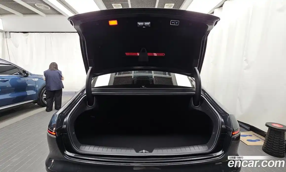 Hyundai Grandeur 2025 1.6 автомат (гидро), фото 25