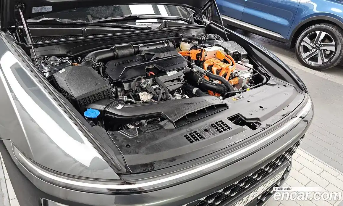 Hyundai Grandeur 2025 1.6 автомат (гидро), фото 5
